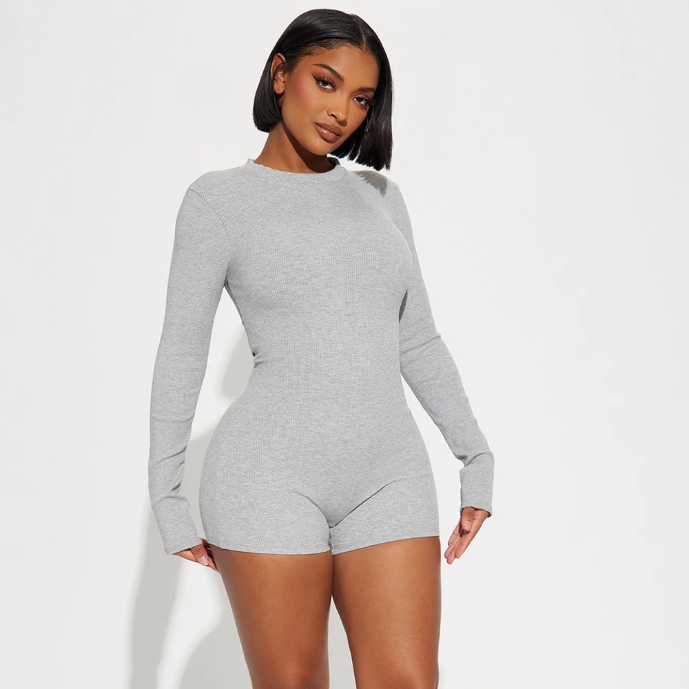 GRAY LONG SLEEVE ROMPER